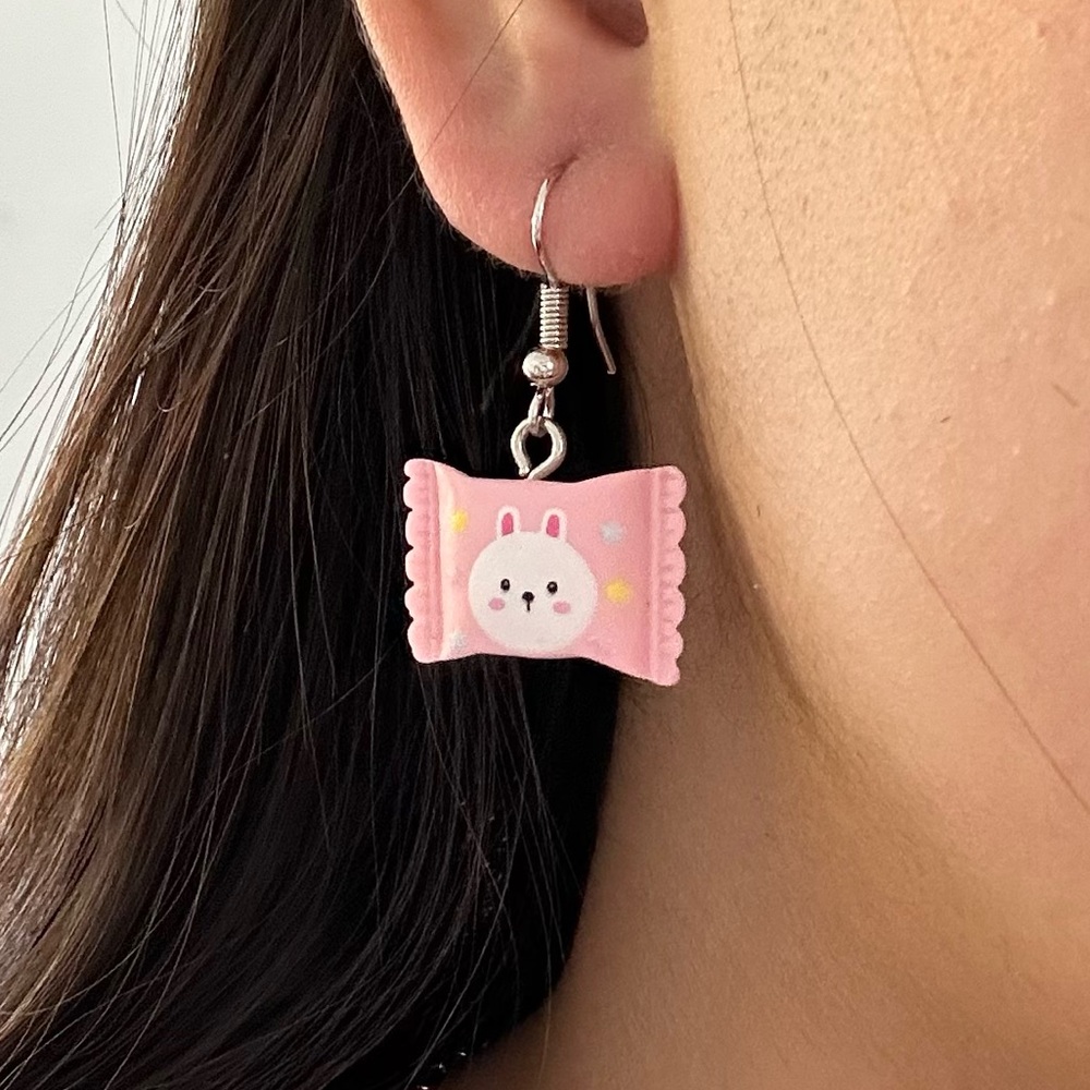 [ Pink & White Bunny Candy Earrings ]